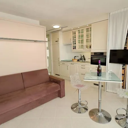 L'escale Vue - Heliopolis D 6 - Luxe - 2 Personnes Daire *