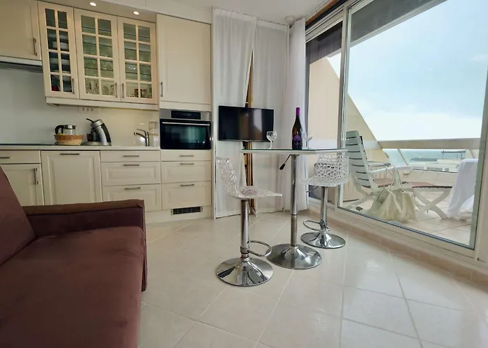 L'escale Vue - Heliopolis D 6 - Luxe - 2 Personnes Daire Agde